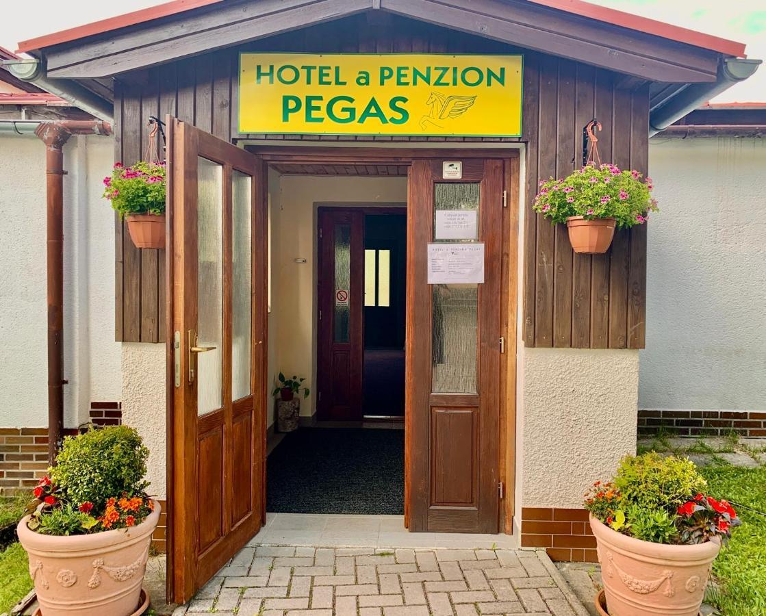 Hotel A Penzion Pegas Vlachovice 외부 사진