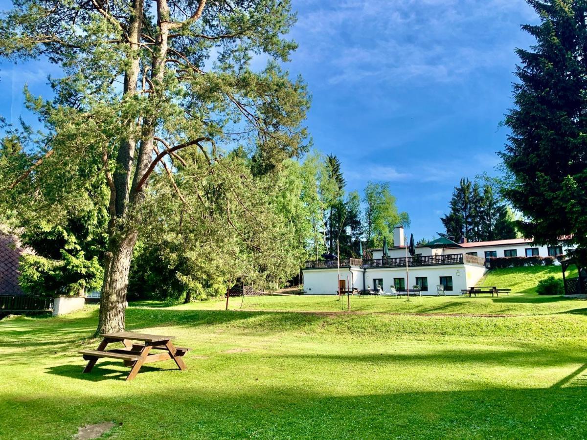 Hotel A Penzion Pegas Vlachovice 외부 사진