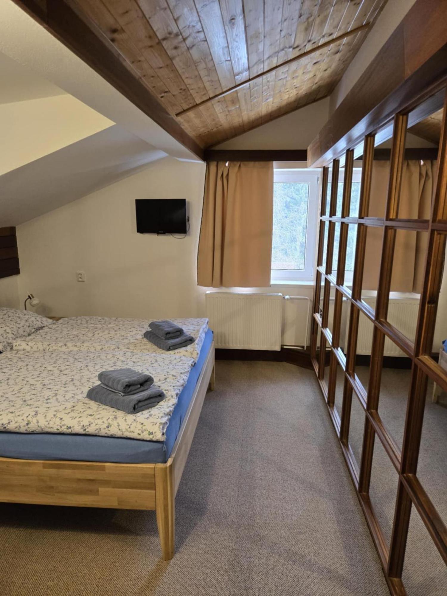 Hotel A Penzion Pegas Vlachovice 외부 사진
