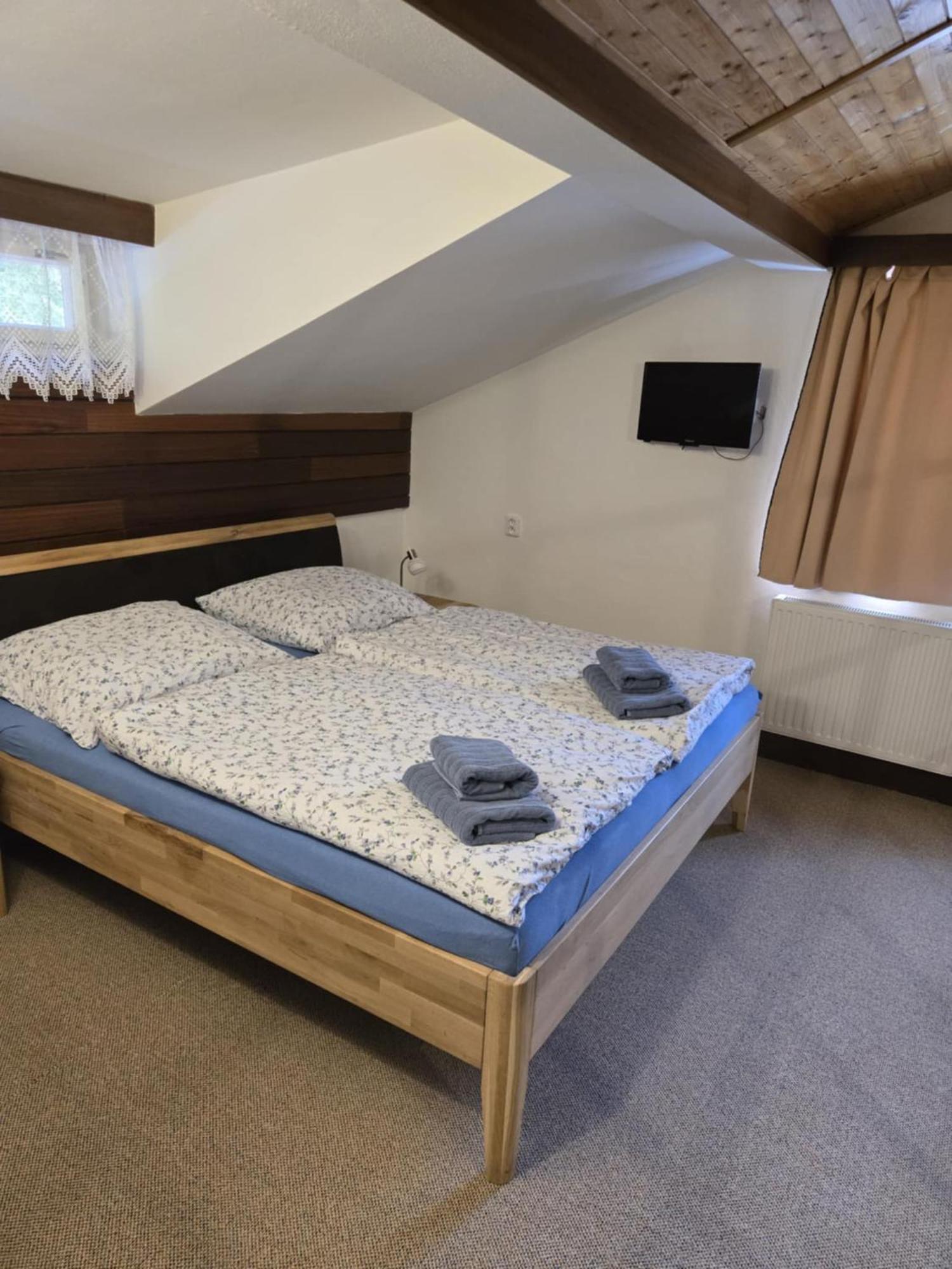 Hotel A Penzion Pegas Vlachovice 외부 사진